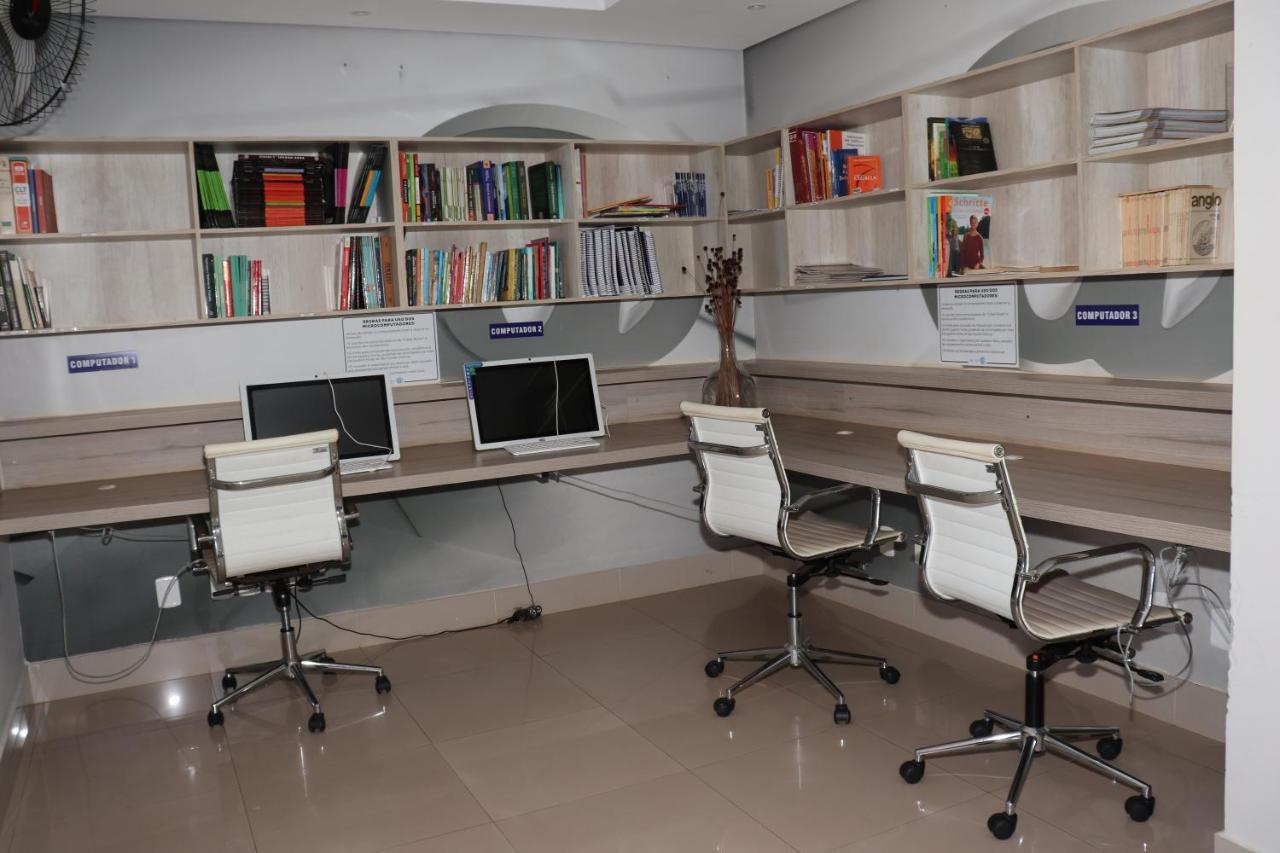Flat Com Wifi, Pisicina E Estacionamento *