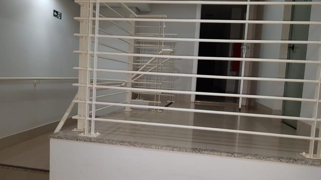 Apartment Flat Com Wifi, Pisicina E Estacionamento